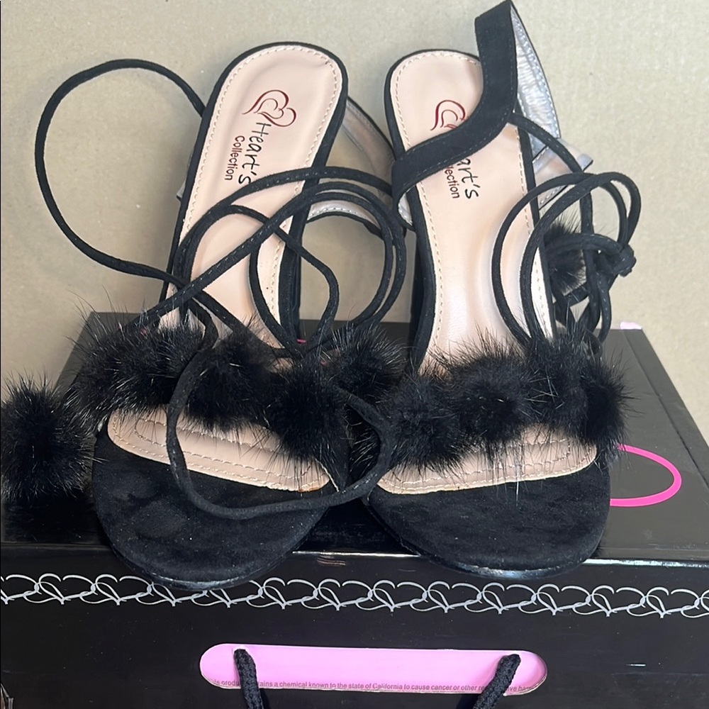 Hearts Collection Sexy Black Faux Fur Strappy Women's Heels with box. Like New
